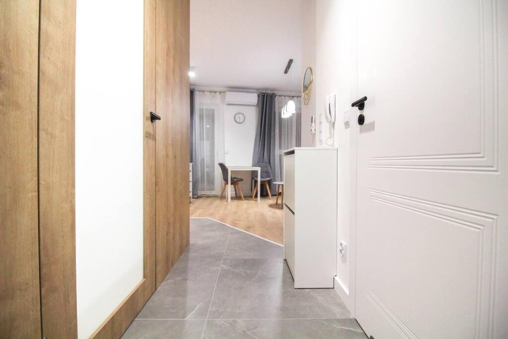 Funkcjonalny Apartament W Budynku Z Tarasem-Wawel Cracovie Extérieur photo